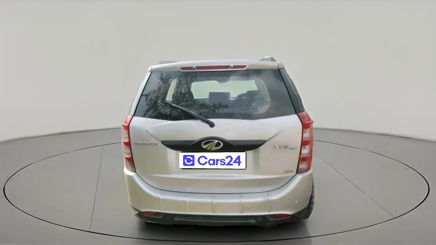 2015 Mahindra XUV500 W6, Diesel, Manual, 1,67,348 km, exterior