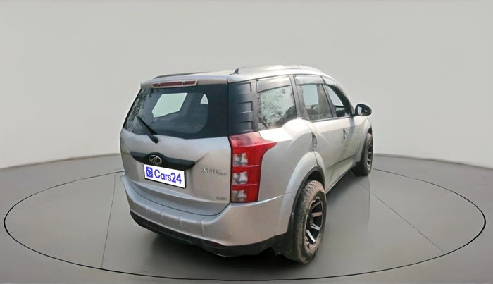2015 Mahindra XUV500 W6, Diesel, Manual, 1,67,348 km, exterior