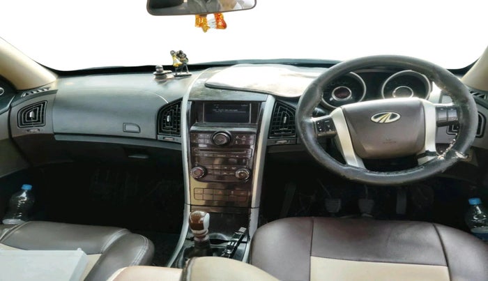 2015 Mahindra XUV500 W6, Diesel, Manual, 1,67,348 km, interior