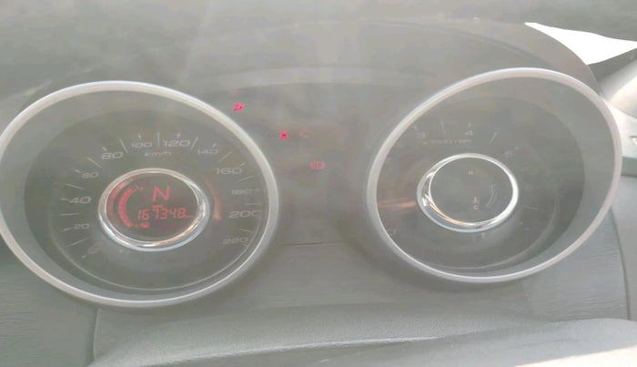 2015 Mahindra XUV500 W6, Diesel, Manual, 1,67,348 km, interior