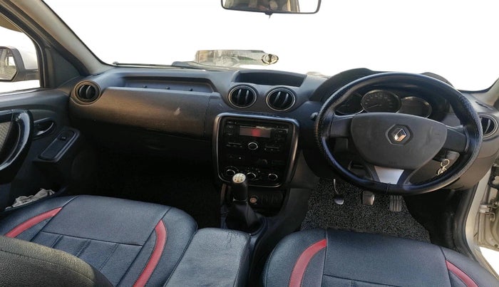 2015 Renault Duster 85 PS RXL DIESEL, Diesel, Manual, 67,243 km, interior