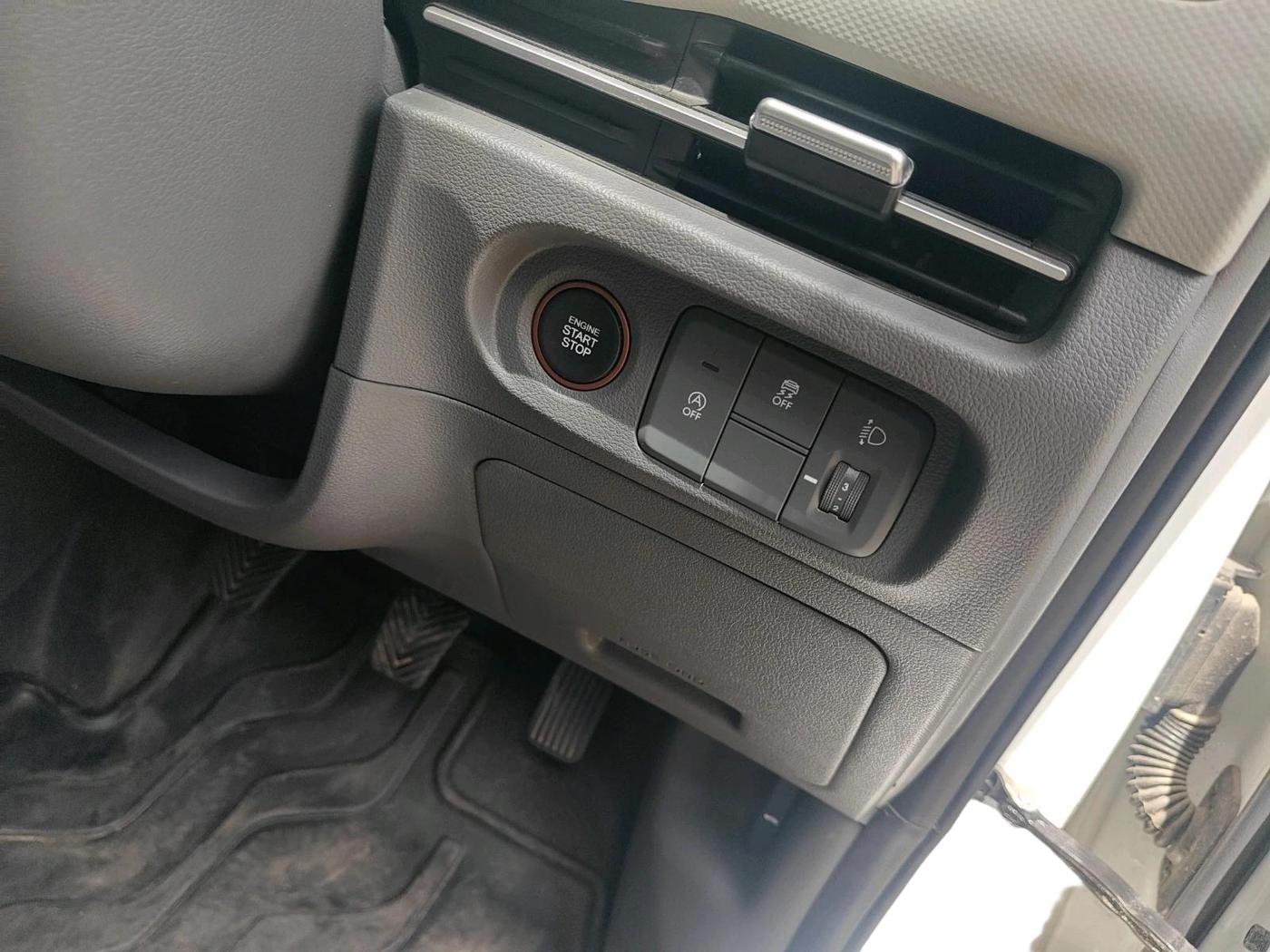 2024 Hyundai Creta SX 1.5 PETROL, Petrol, Manual, 5,104 km, interior