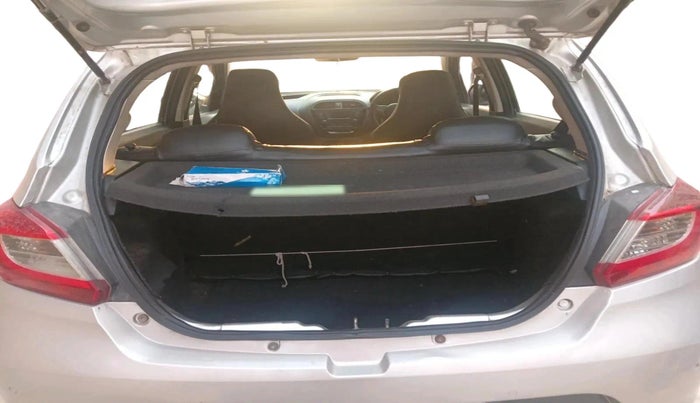 2018 Tata Tiago XT PETROL, Petrol, Manual, 87,133 km, exterior