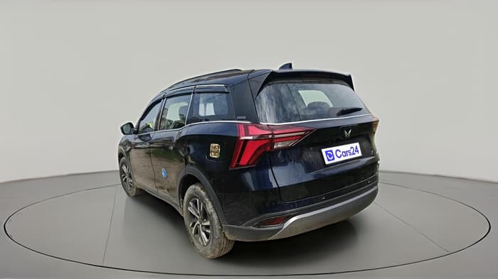 2023 Mahindra XUV700 AX 5 D MT 7 STR, Diesel, Manual, 19,862 km, exterior