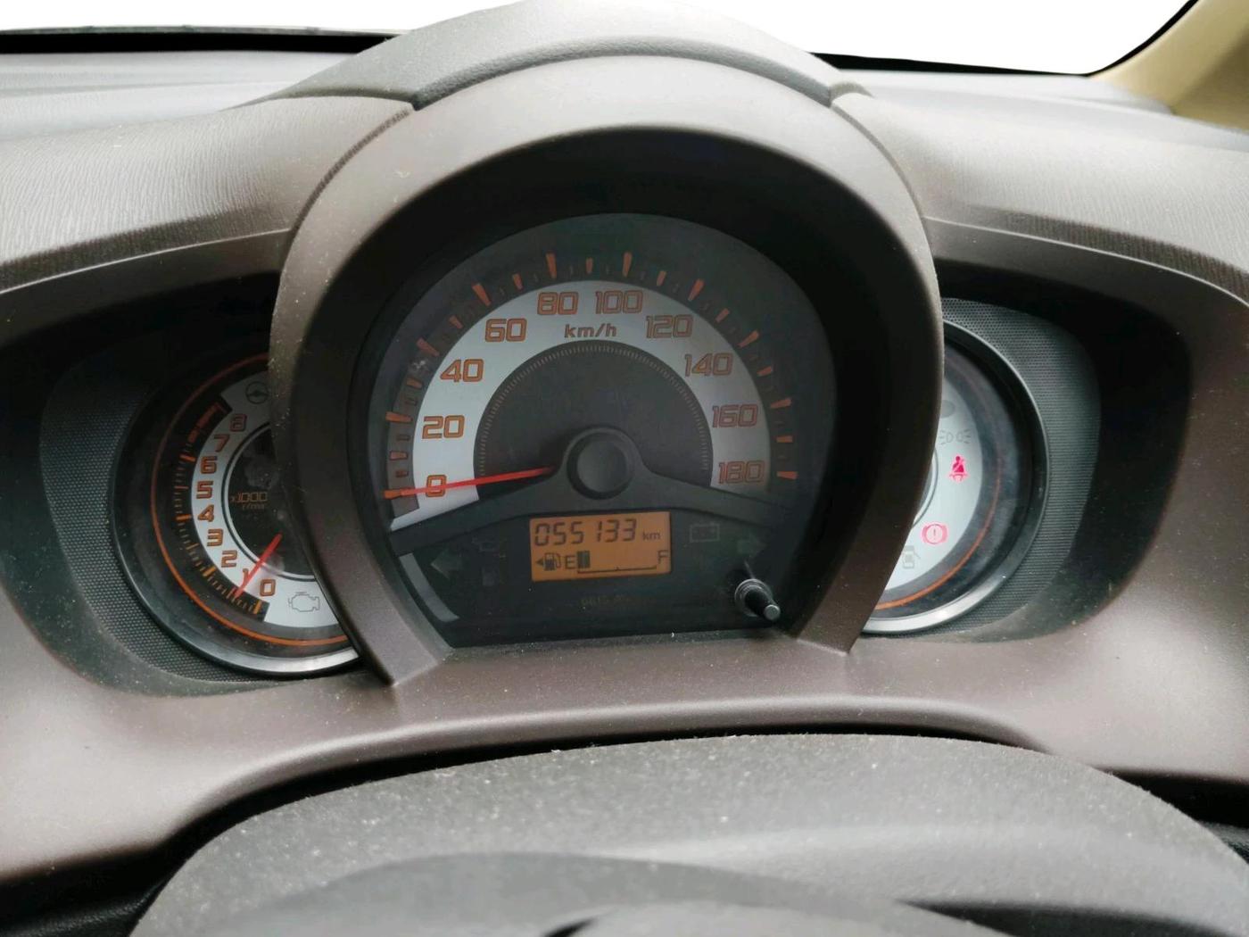 2013 Honda Brio V MT, Petrol, Manual, 55,133 km, interior