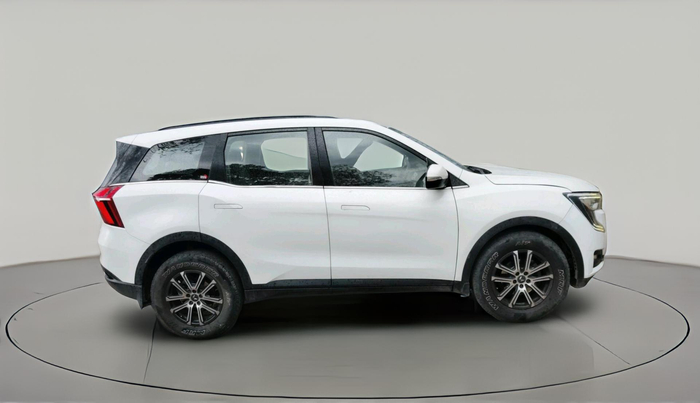 2022 Mahindra XUV700 AX 7 D AT 7 STR, Diesel, Automatic, 72,788 km, exterior