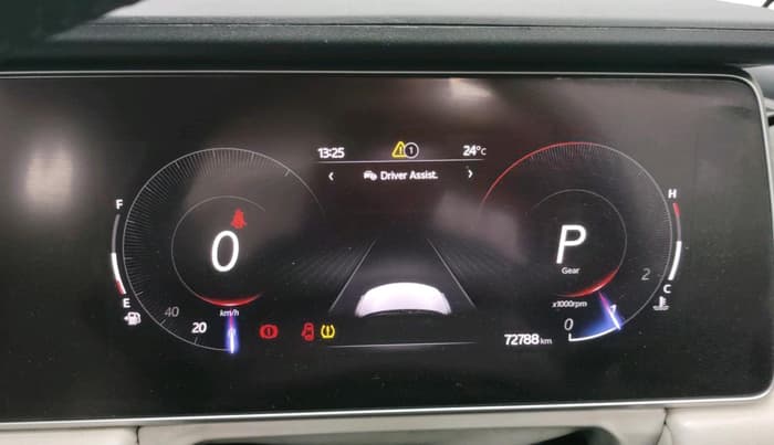 2022 Mahindra XUV700 AX 7 D AT 7 STR, Diesel, Automatic, 72,788 km, interior
