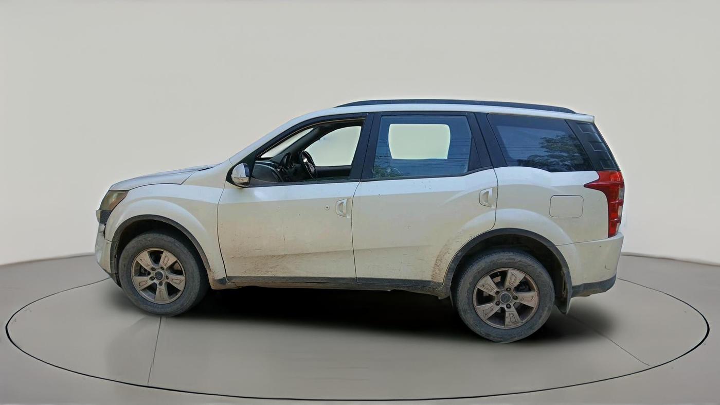 2011 Mahindra XUV500 W8, Diesel, Manual, 1,22,401 km, exterior