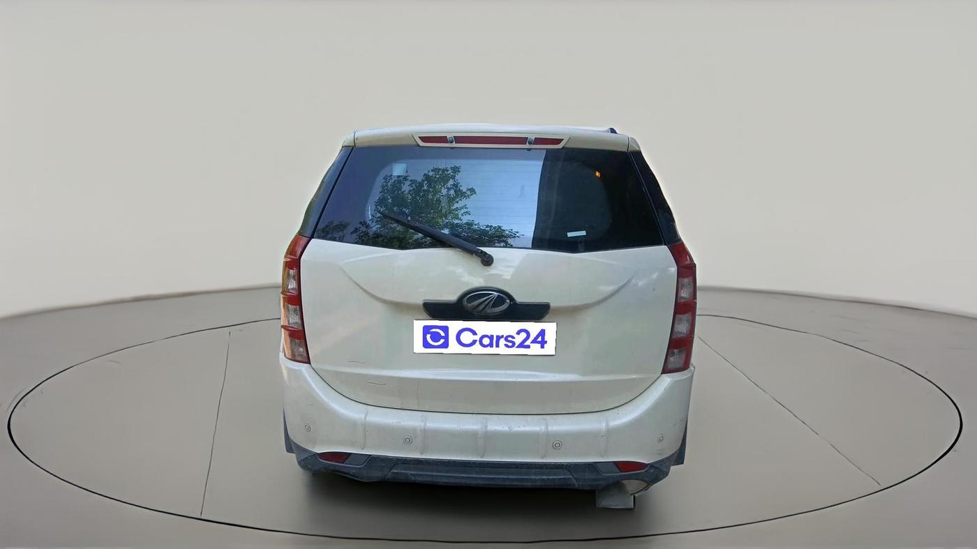 2011 Mahindra XUV500 W8, Diesel, Manual, 1,22,401 km, exterior