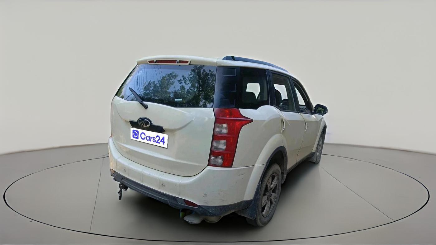 2011 Mahindra XUV500 W8, Diesel, Manual, 1,22,401 km, exterior
