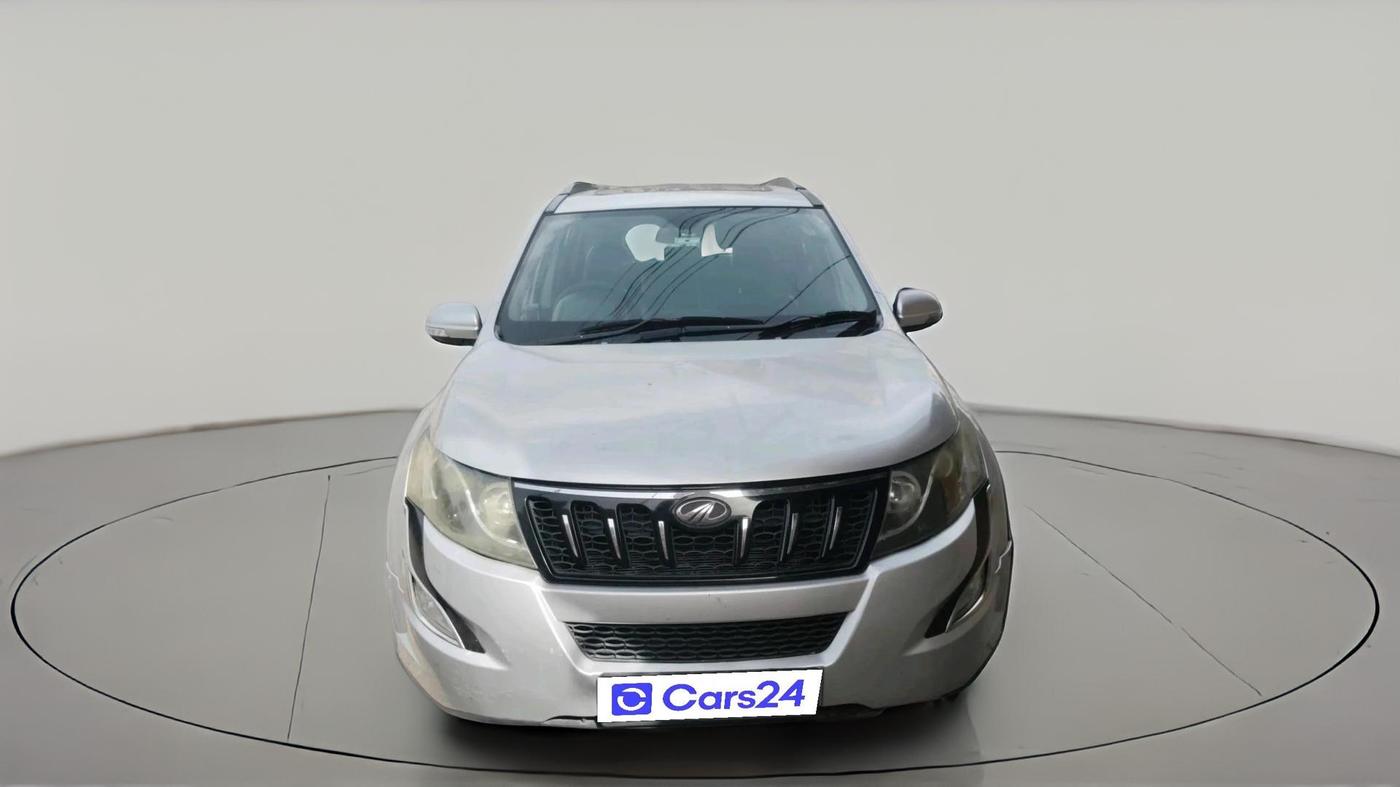 2017 Mahindra XUV500 W10, Diesel, Manual, 1,38,703 km, exterior