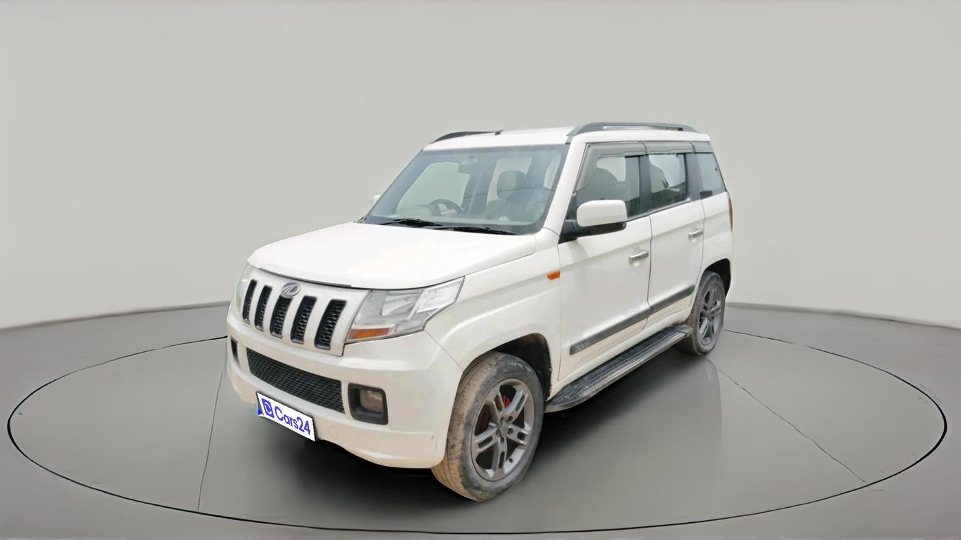 2016 Mahindra TUV300 T6, Diesel, Manual, 95,073 km, exterior