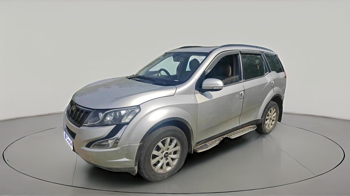 2017 Mahindra XUV500 W10 1.99, Diesel, Manual, 98,261 km, exterior