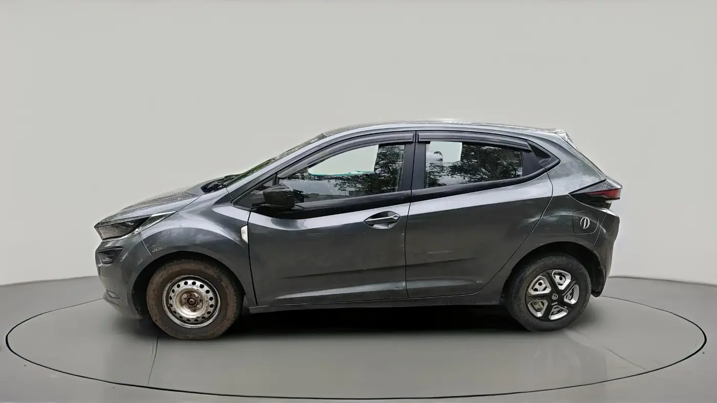 2021 Tata ALTROZ XE DIESEL, Diesel, Manual, 2,24,846 km, exterior