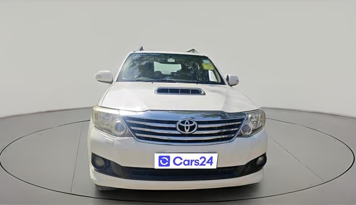 2013 Toyota Fortuner 3.0 4X2 MT, Diesel, Manual, 1,76,582 km, exterior