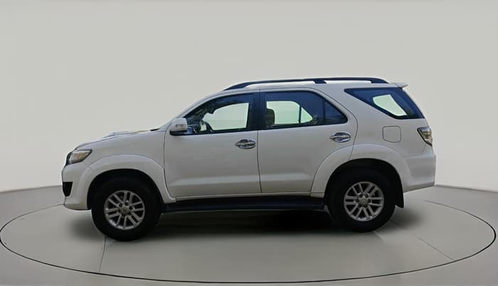 2013 Toyota Fortuner 3.0 4X2 MT, Diesel, Manual, 1,76,582 km, exterior