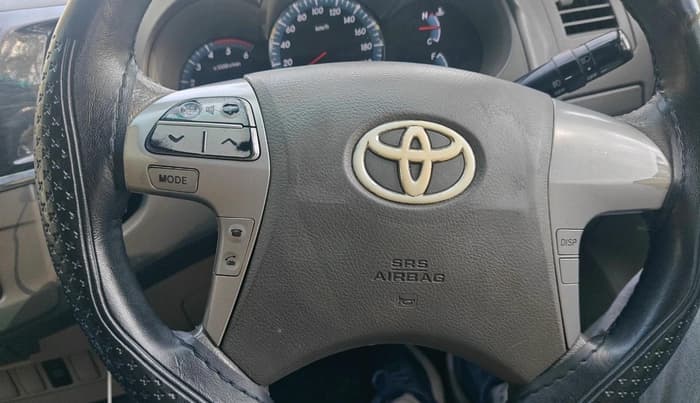2013 Toyota Fortuner 3.0 4X2 MT, Diesel, Manual, 1,76,582 km, interior