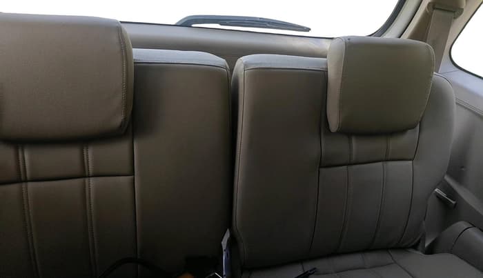 2013 Toyota Fortuner 3.0 4X2 MT, Diesel, Manual, 1,76,582 km, interior