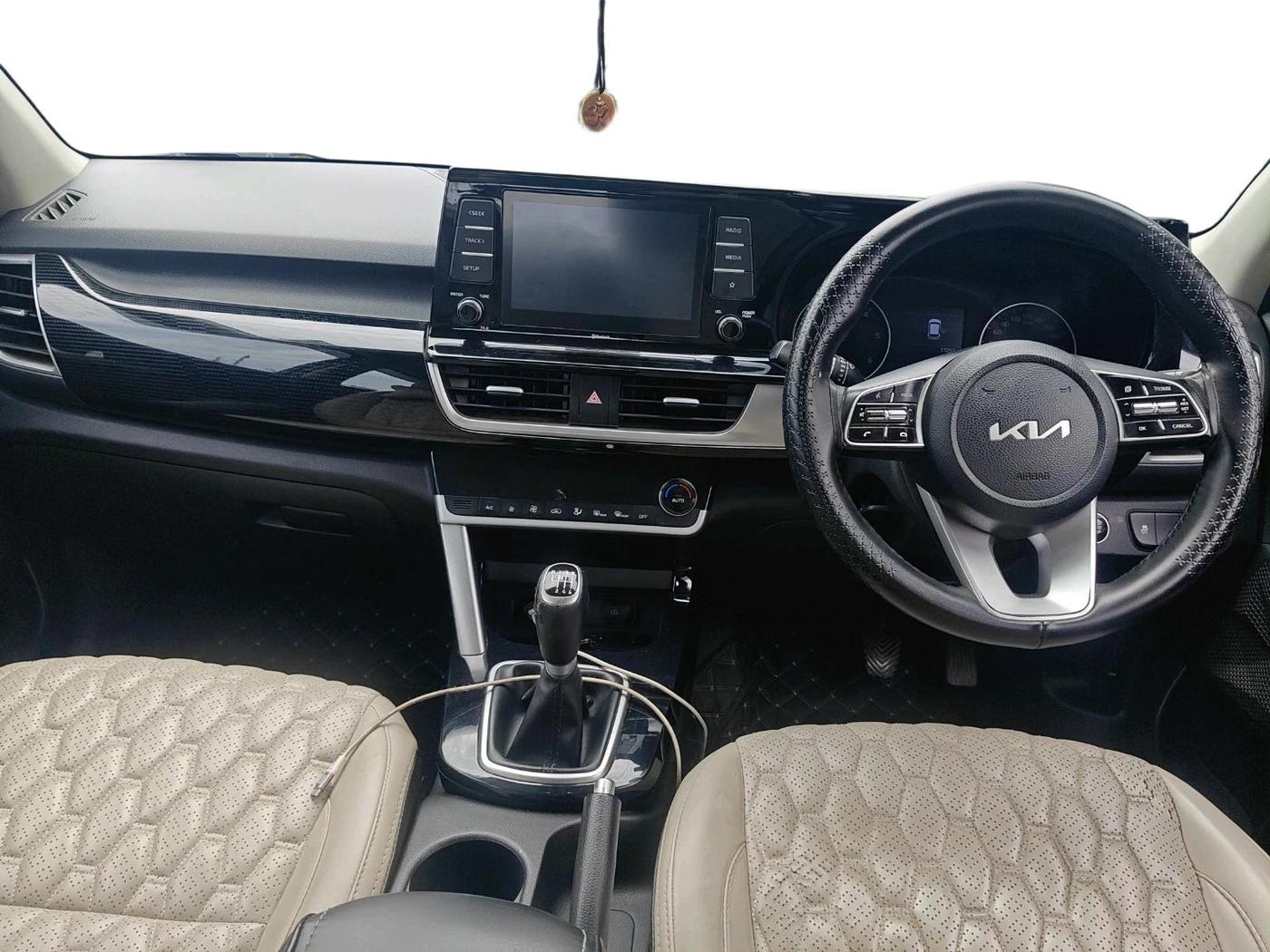 2023 KIA SELTOS HTK PLUS 1.5 DIESEL IMT, Diesel, Manual, 17,252 km, interior