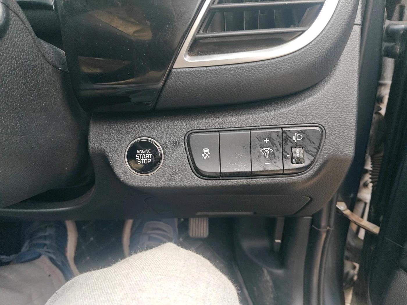 2023 KIA SELTOS HTK PLUS 1.5 DIESEL IMT, Diesel, Manual, 17,252 km, interior