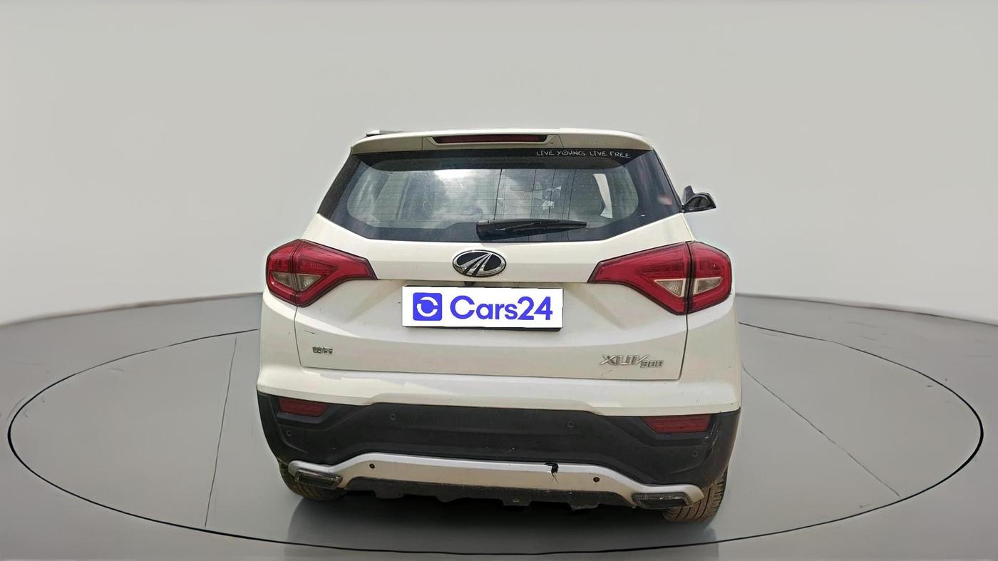 2019 Mahindra XUV300 W8 (O) 1.5 DIESEL, Diesel, Manual, 1,01,425 km, exterior