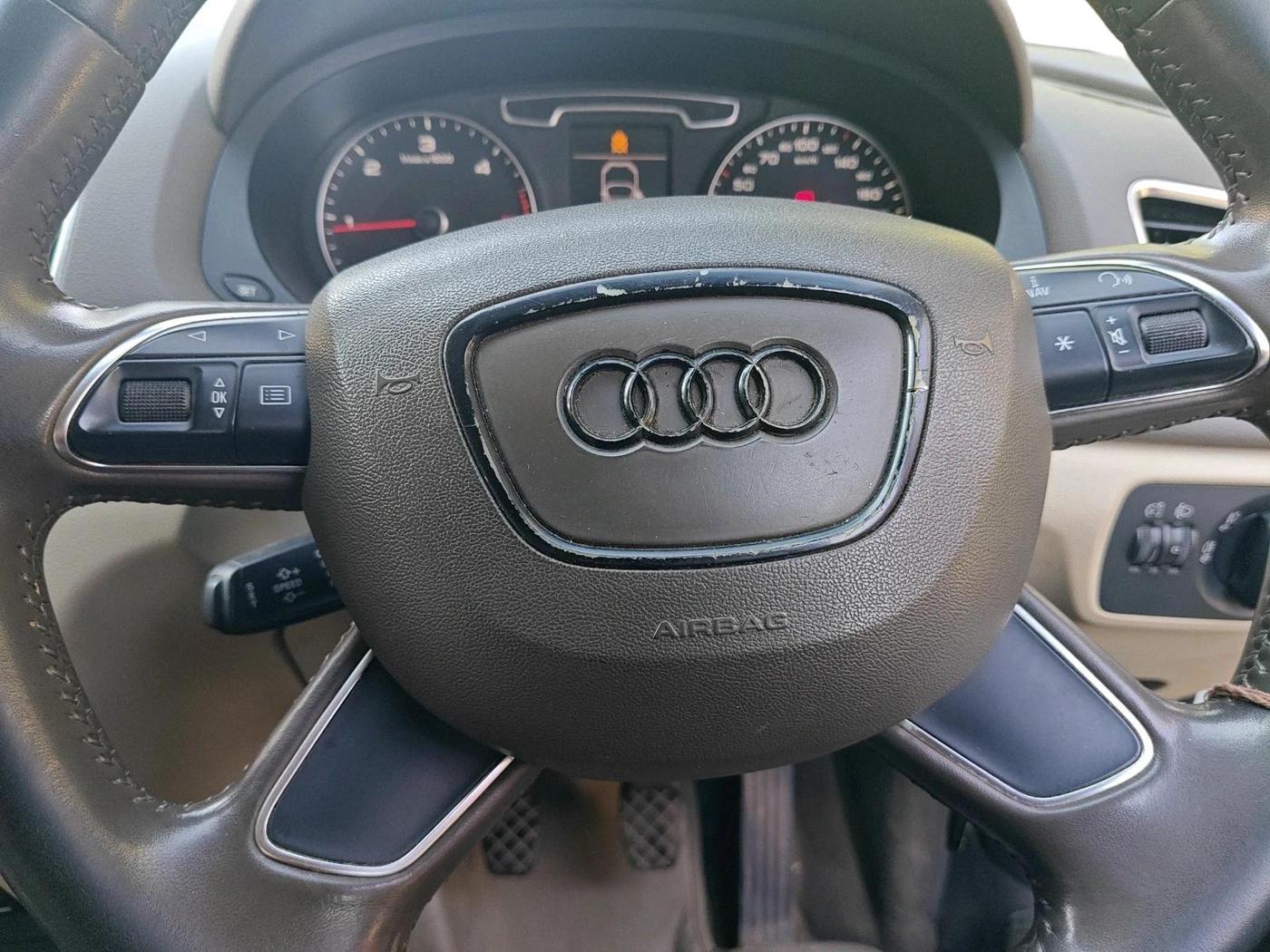 2014 Audi Q3 2.0 TDI, Diesel, Automatic, 93,789 km, interior