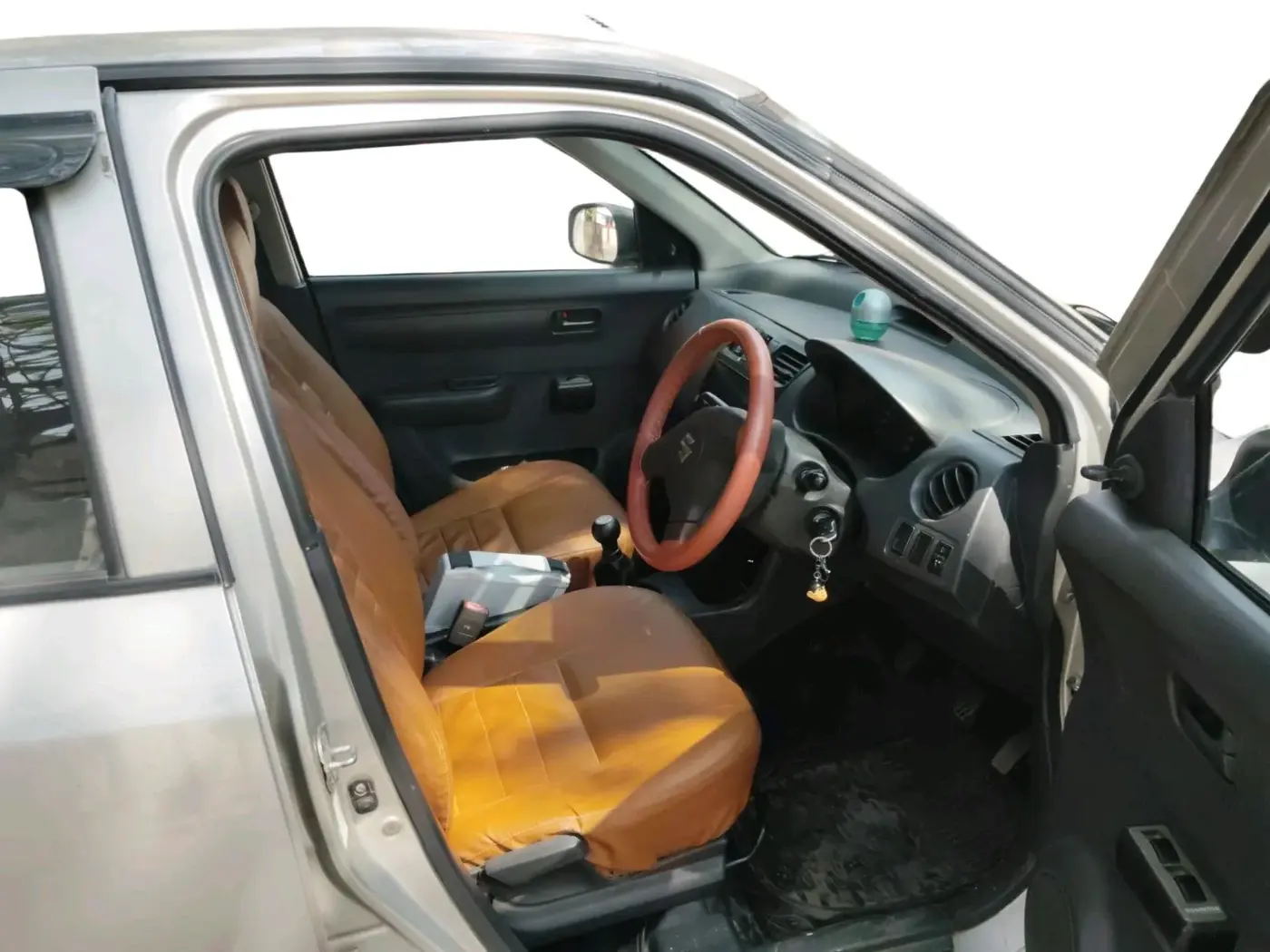 2011 Maruti Swift Dzire LXI, Petrol, Manual, 92,337 km, interior