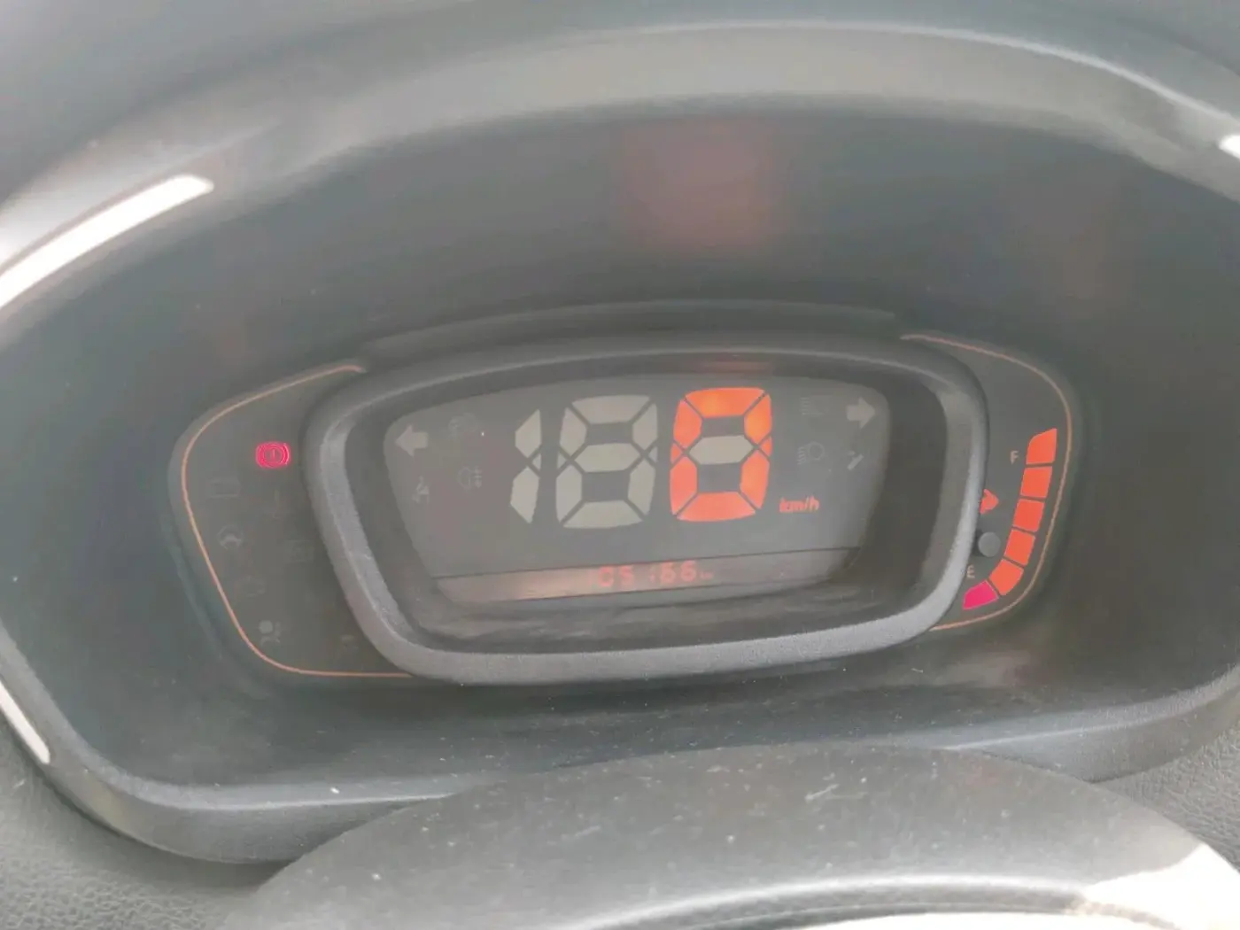 2017 Renault Kwid RXL, Petrol, Manual, 1,05,166 km, interior