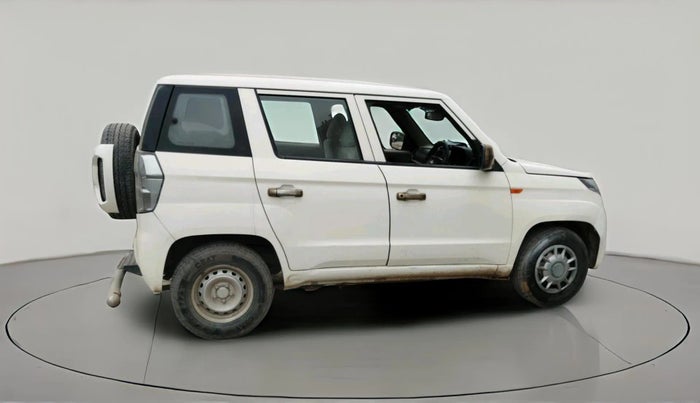 2019 Mahindra TUV300 T4 PLUS, Diesel, Manual, 49,165 km, exterior