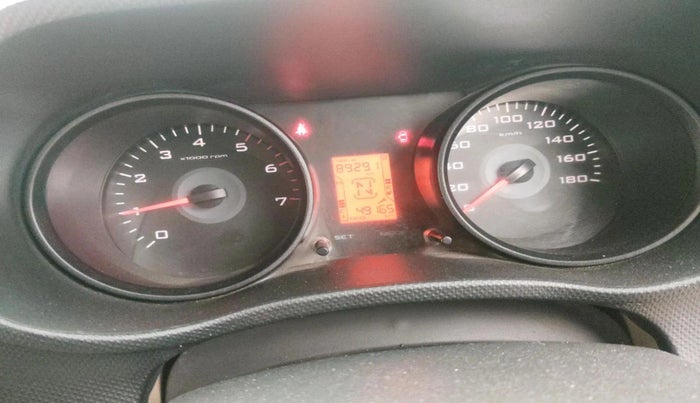 2019 Mahindra TUV300 T4 PLUS, Diesel, Manual, 49,165 km, interior