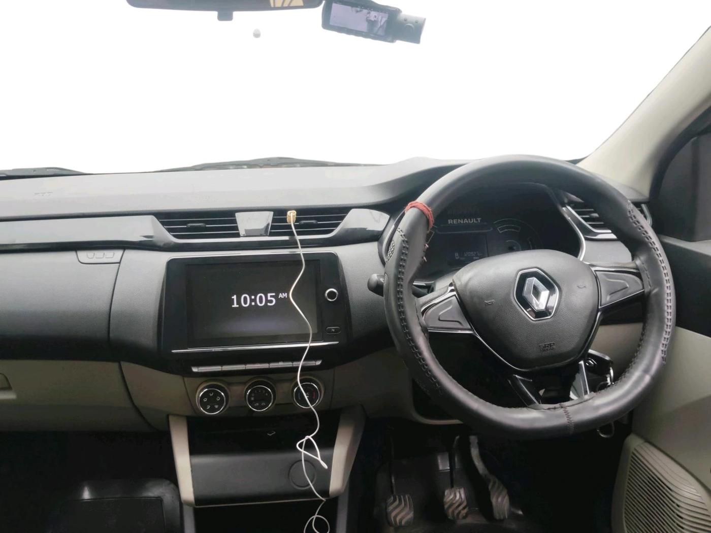 2020 Renault TRIBER RXT, Petrol, Manual, 1,20,928 km, interior