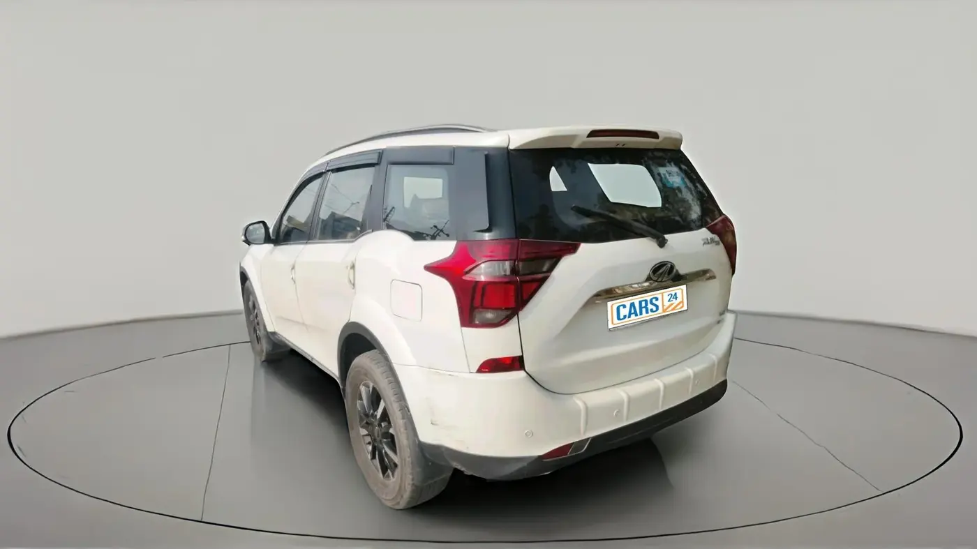 2019 Mahindra XUV500 W11 AT, Diesel, Automatic, 1,05,600 km, exterior