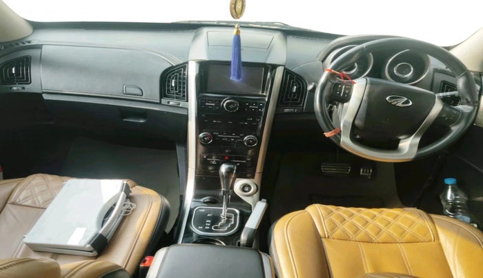 2019 Mahindra XUV500 W11 AT, Diesel, Automatic, 1,05,600 km, interior