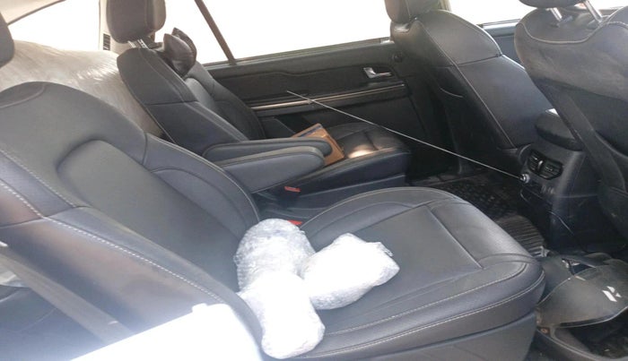 2018 Tata Hexa XTA 4X2 6 STR, Diesel, Automatic, 1,35,374 km, interior