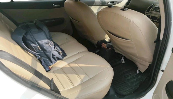 2013 Hyundai i20 ASTA 1.4 CRDI, Diesel, Manual, 1,40,507 km, interior