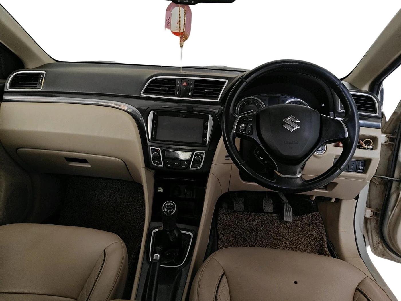 2015 Maruti Ciaz ZDI+, Diesel, Manual, 86,755 km, interior