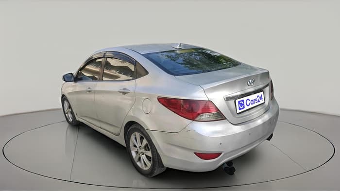 2011 Hyundai Verna FLUIDIC 1.6 CRDI SX, Diesel, Manual, 1,24,406 km, exterior