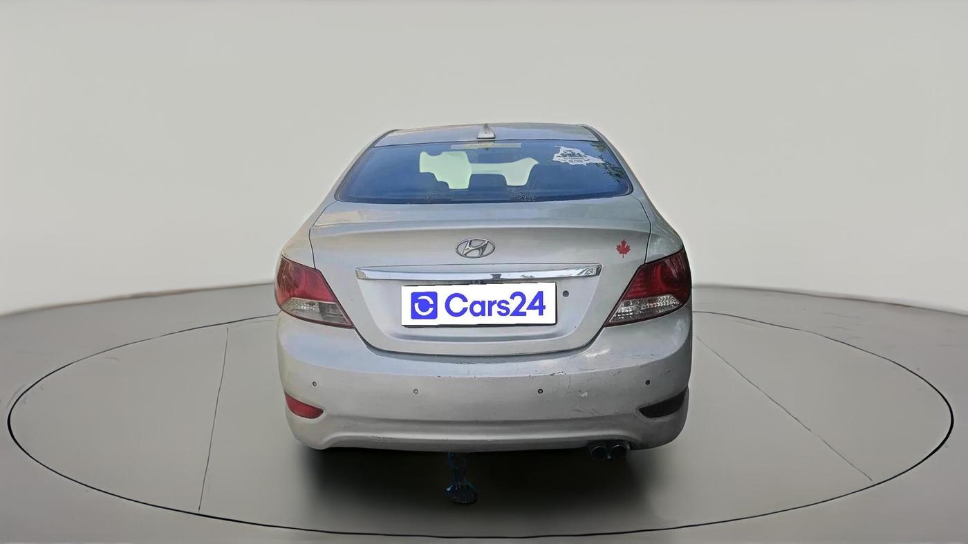 2011 Hyundai Verna FLUIDIC 1.6 CRDI SX, Diesel, Manual, 1,24,406 km, exterior