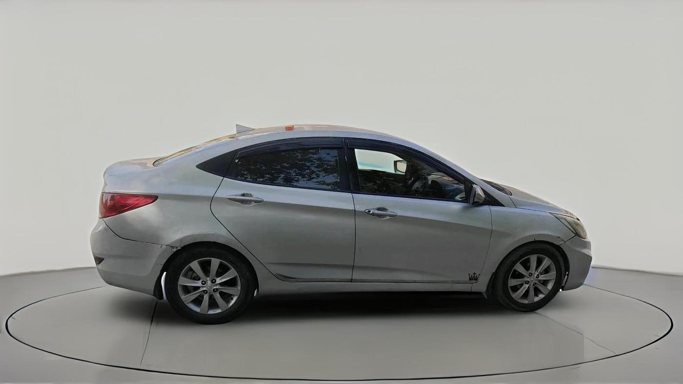 2011 Hyundai Verna FLUIDIC 1.6 CRDI SX, Diesel, Manual, 1,24,406 km, exterior