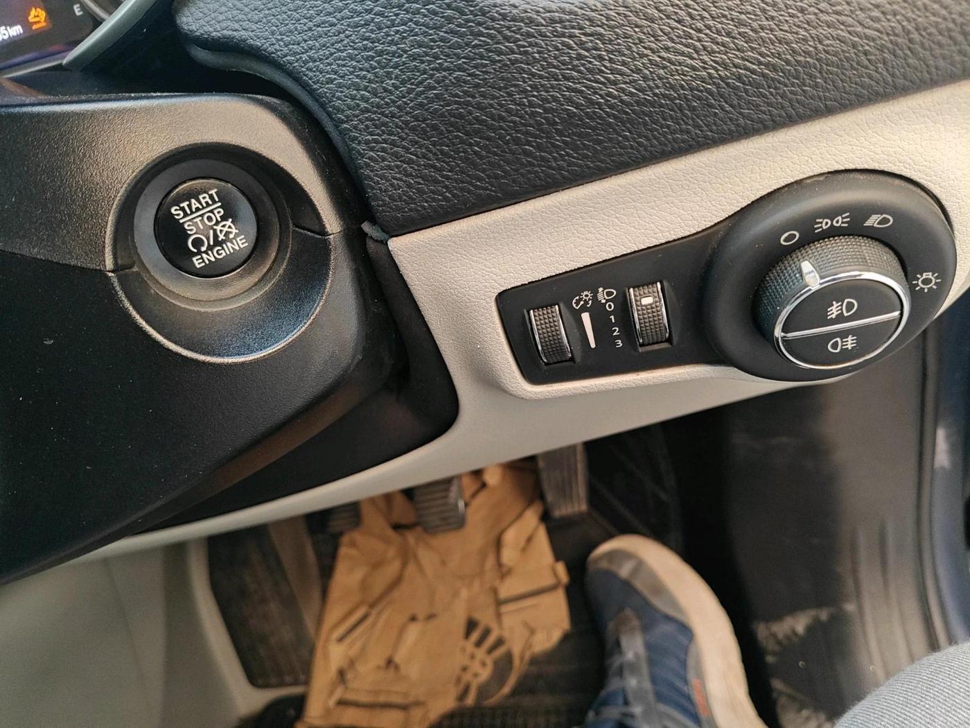 2020 Jeep Compass LONGITUDE PLUS 2.0 DIESEL, Diesel, Manual, 1,44,135 km, interior