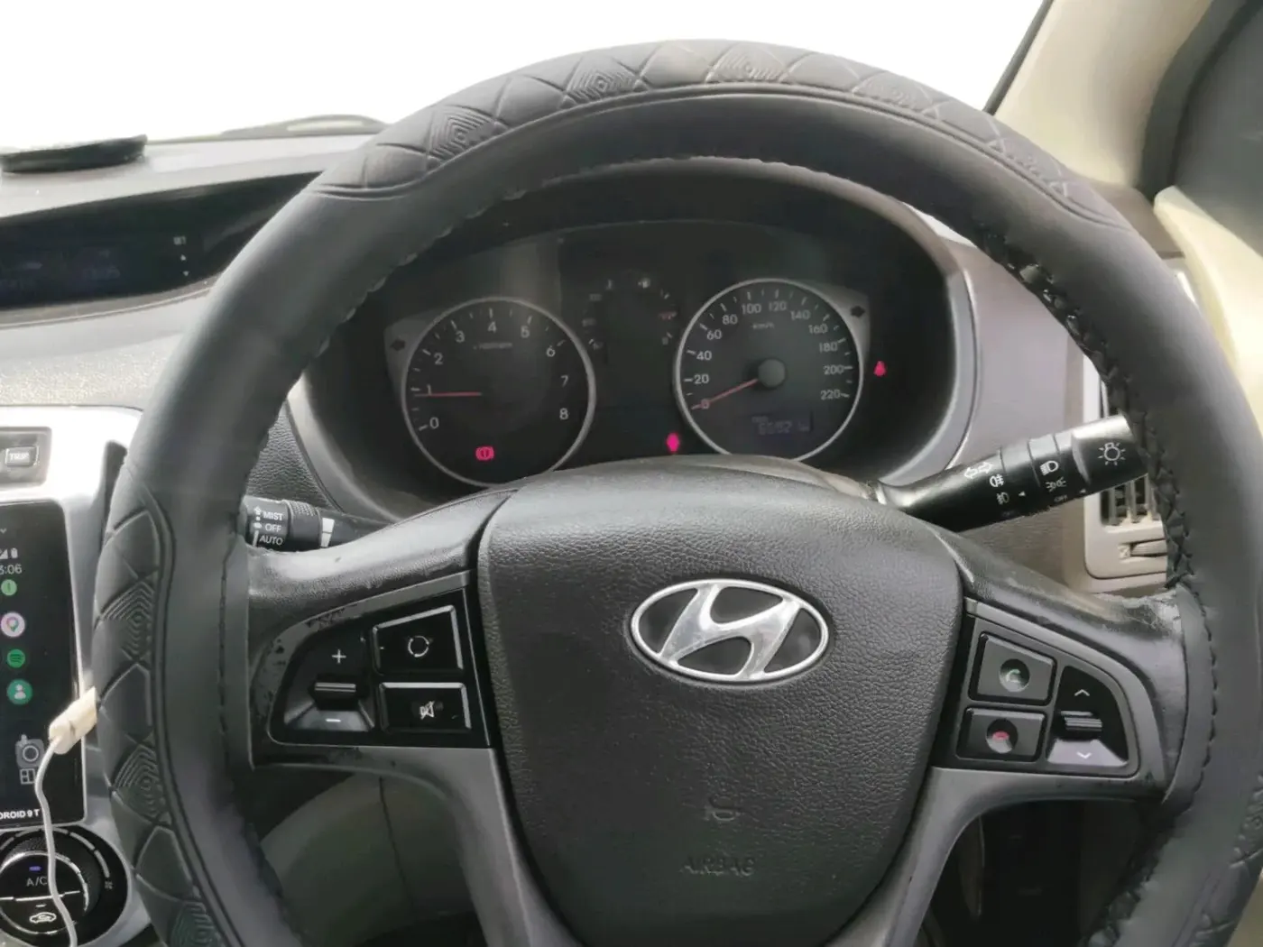 2014 Hyundai i20 SPORTZ 1.2, Petrol, Manual, 65,921 km, interior