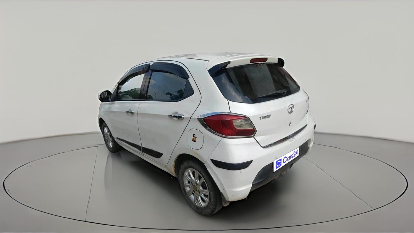 2018 Tata Tiago XZ PETROL, Petrol, Manual, 1,09,807 km, exterior