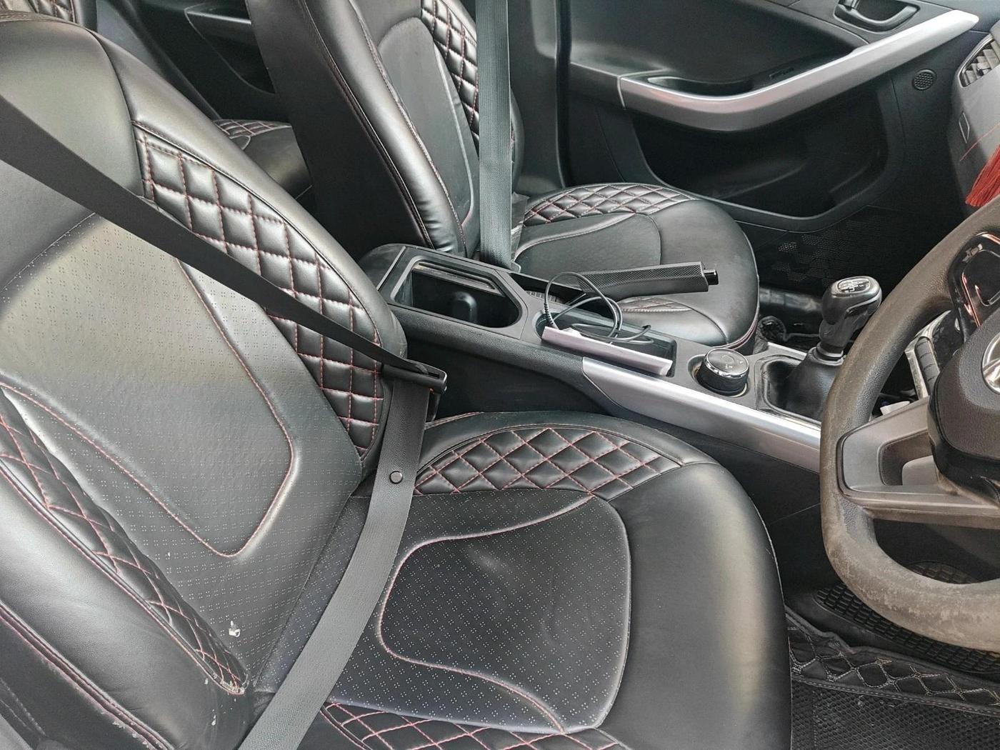 2023 Tata NEXON XE PETROL, Petrol, Manual, 24,196 km, interior