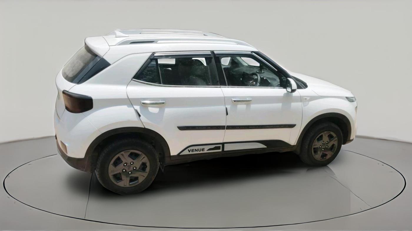 2019 Hyundai VENUE S 1.2, CNG, Manual, 96,186 km, exterior