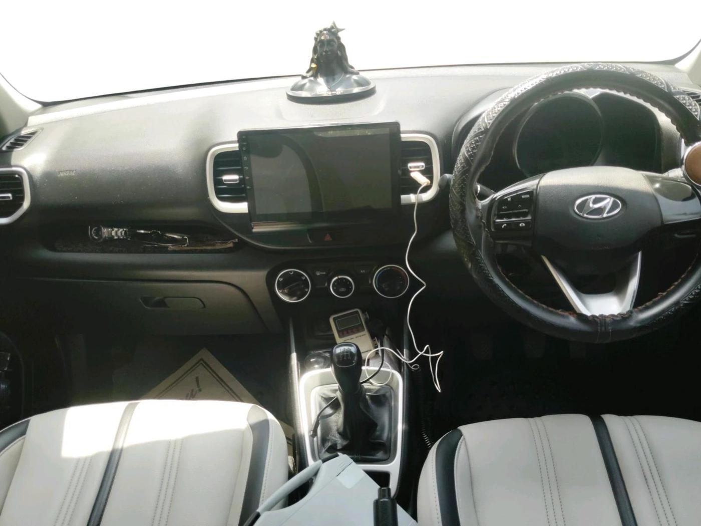 2019 Hyundai VENUE S 1.2, CNG, Manual, 96,186 km, interior