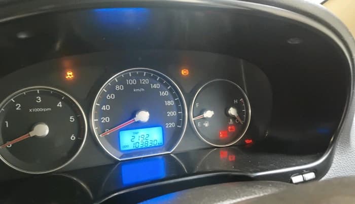 2011 Hyundai Santa Fe 2 WD, Diesel, Manual, 1,03,831 km, interior