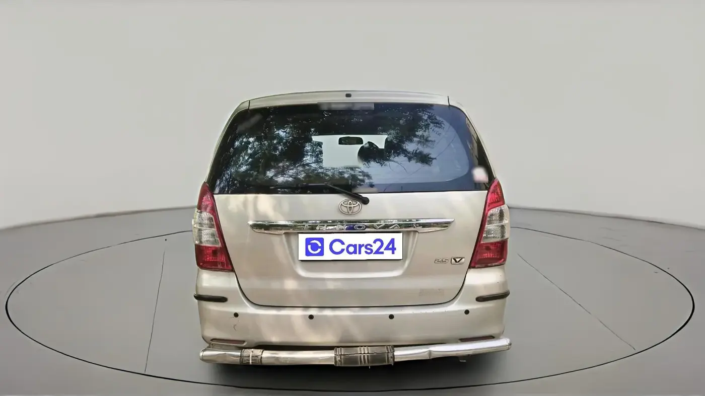 2013 Toyota Innova 2.5 VX 7 STR, Diesel, Manual, 1,61,479 km, exterior