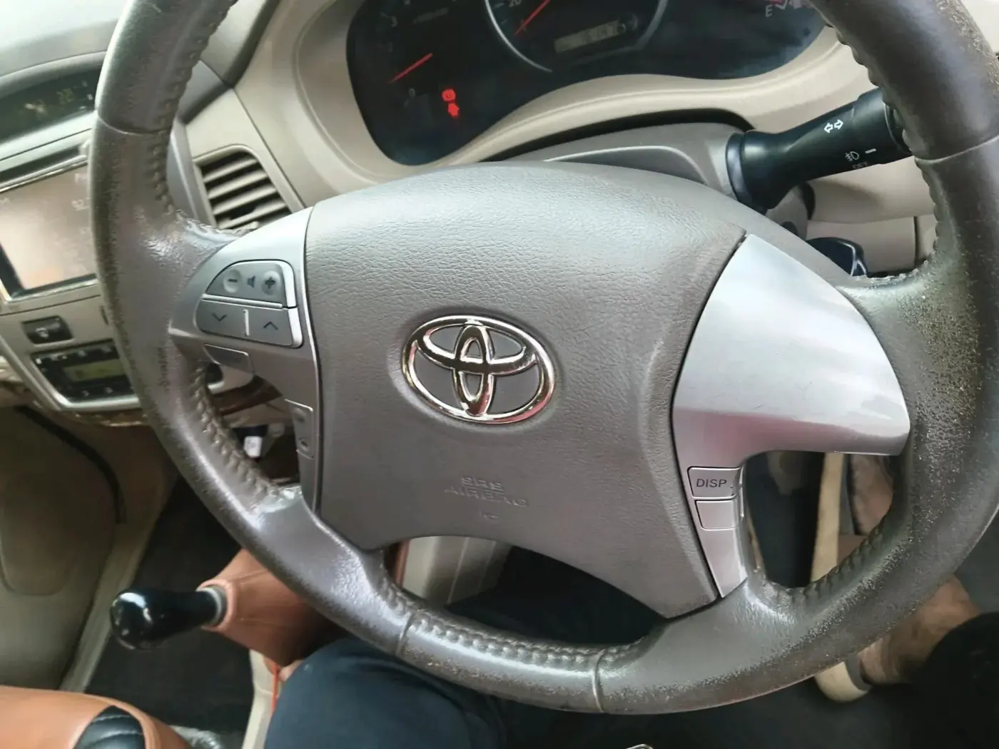 2013 Toyota Innova 2.5 VX 7 STR, Diesel, Manual, 1,61,479 km, interior