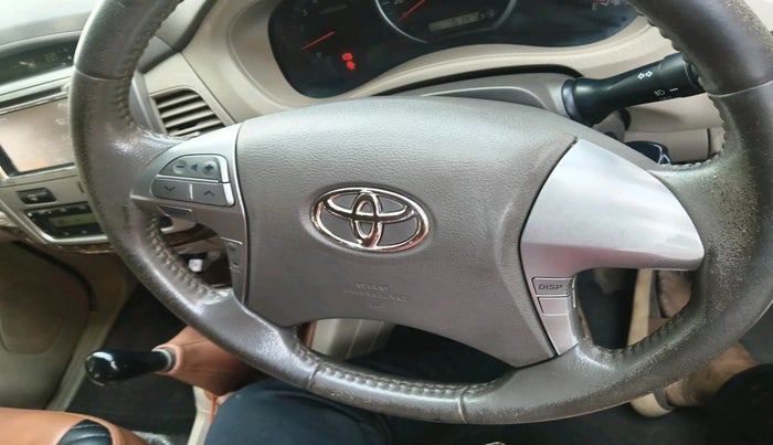 2013 Toyota Innova 2.5 VX 7 STR, Diesel, Manual, 1,61,479 km, interior