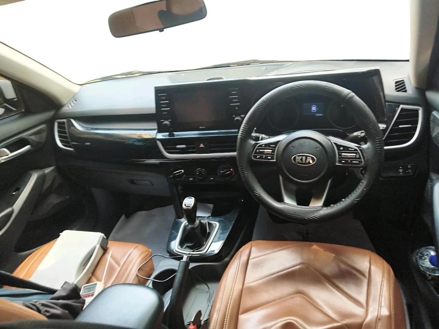 2020 KIA SELTOS HTK PLUS 1.5 DIESEL, Diesel, Manual, 1,34,088 km, interior